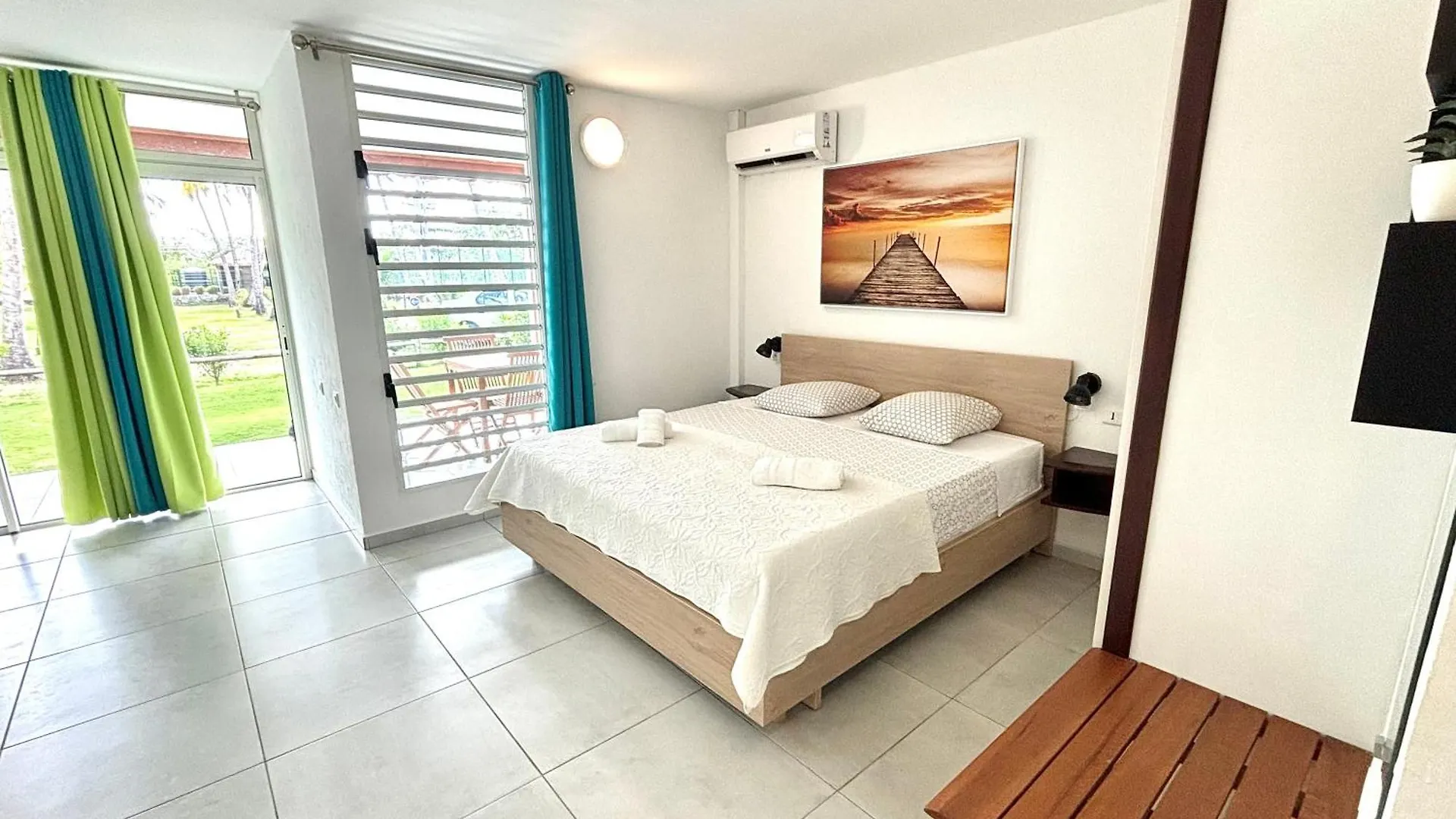 La Serena De Toumalacai, Piscine, Plage, Tennis - Blue Dream Hotel Grand-Bourg